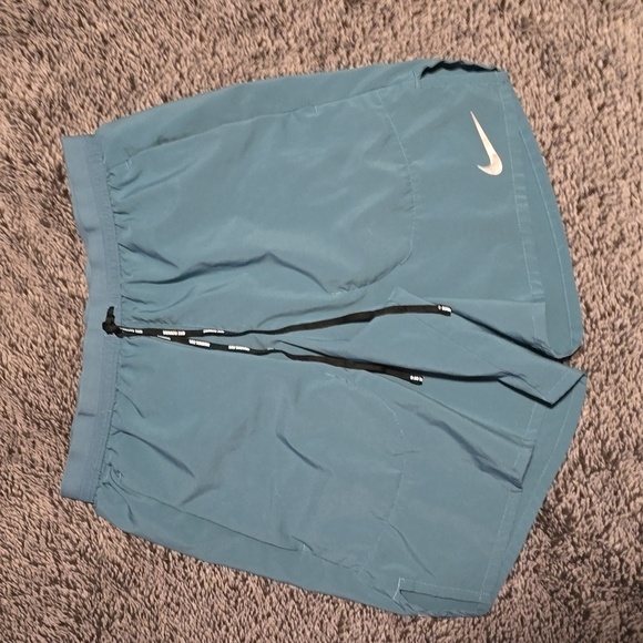 Nike Blue Performance Athletic Shorts - Picture 1 of 3